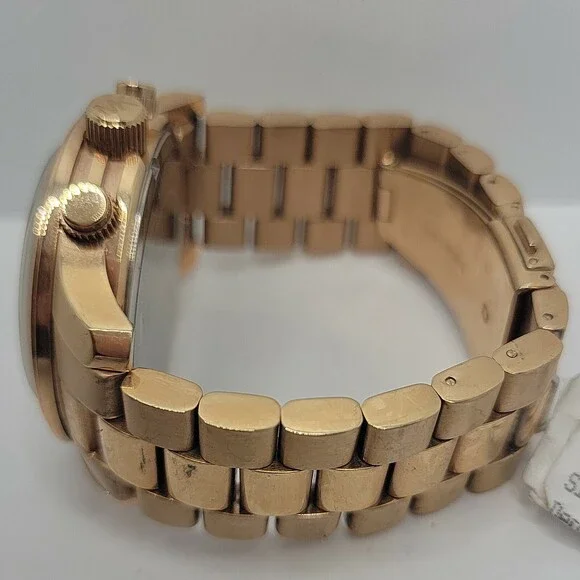 Michael Kors Runway MK8096 Men's Stainless Steel Analog Dial Quartz Watch AM657 - Picture 9 of 11